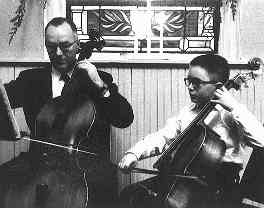 Thumbnail image of cello duet with my father, December ,1955 (7.5 KB JPEG)
